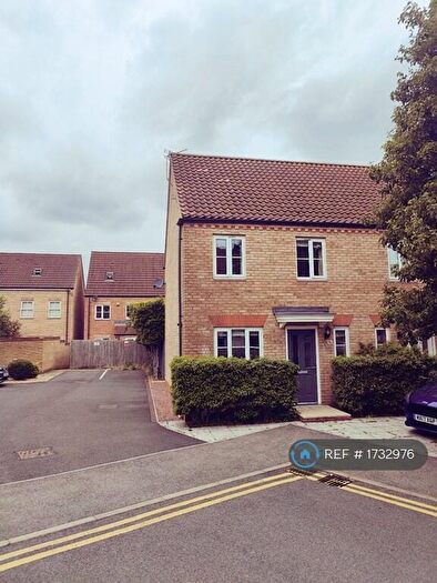 3 Bedroom Semi-Detached House To Rent In Anchor Close, Lincoln, LN5