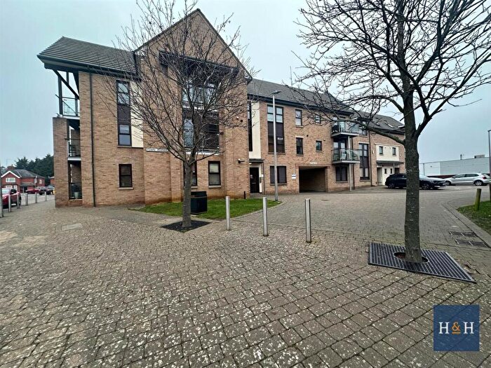 2 Bedroom Apartment To Rent In Town Corner, St James-, NN5