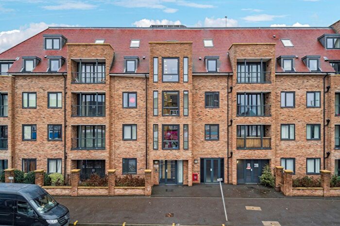 2 Bedroom Flat For Sale In St. Albans Road, Sloane Court, WD24