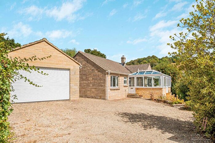3 Bedroom Detached Bungalow For Sale In Lewiston Close, Brimscombe, Stroud, GL5