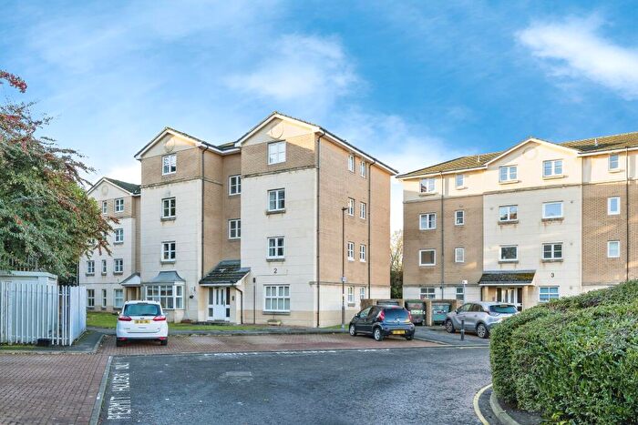 2 Bedroom Flat For Sale In Tytler Gardens, Edinburgh, EH8
