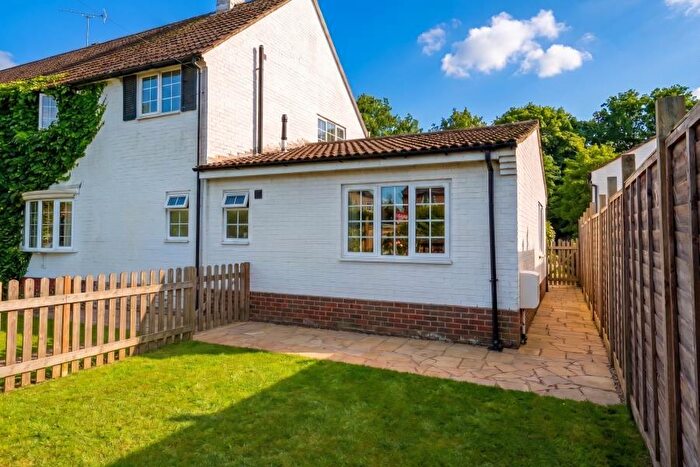 1 Bedroom Bungalow To Rent In Mayford, Woking, Surrey, GU22