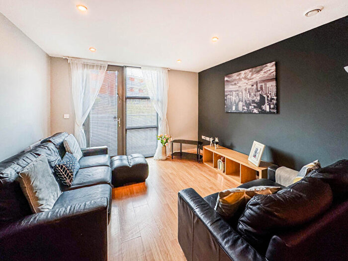 2 Bedroom Apartment For Sale In St. Stephen Street, Salford, M3