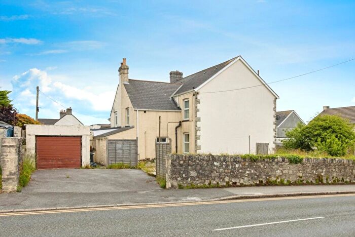 4 Bedroom Semi Detached House For Sale In Eddystone Road, St. Austell, Cornwall, PL25