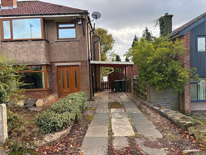 3 Bedroom Semi-Detached House To Rent In Canford Drive, Bradford, West Yorkshire, BD15