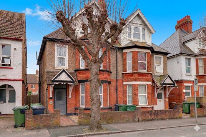 Studio To Rent In Cheriton Road, Folkestone, Kent, CT20