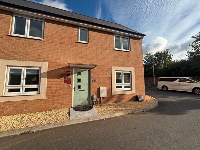 3 Bedroom House To Rent In Snowdrop Drive, Emersons Green, Bristol, BS16