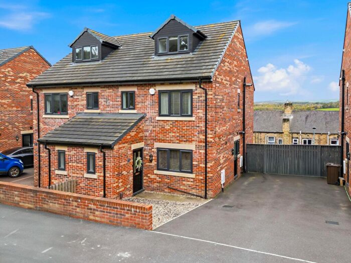 3 Bedroom Semi Detached House For Sale In Grove Street, Barnsley, S70