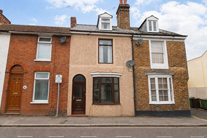 4 Bedroom Terraced House For Sale In St. Marys Road, Faversham, Kent, ME13
