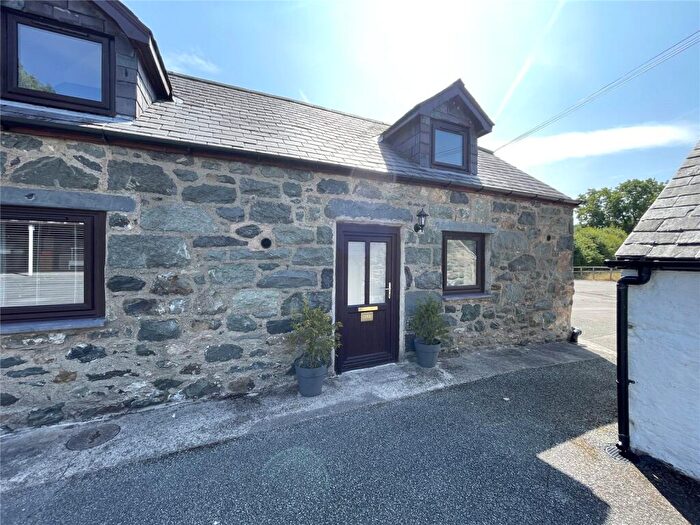 2 Bedroom End Of Terrace House To Rent In Gwern Borter Manor, Rowen, Conwy, LL32