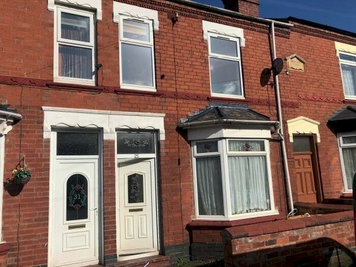 3 Bedroom Terraced House To Rent In Law Street, West Bromwich, B71