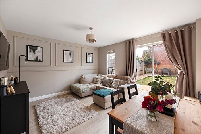 2 Bedroom Semi-detached House For Sale In Cave Grove, Emersons Green, Bristol, BS16