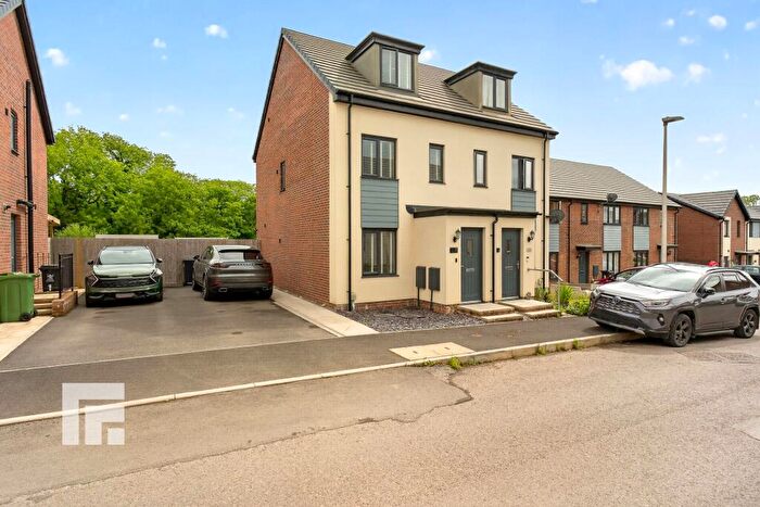 3 Bedroom Semi-Detached House For Sale In Gwern Gwynfael Capel Llanilltern Cardiff, CF5