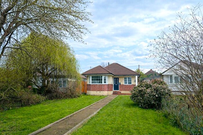 2 Bedroom Bungalow For Sale In Oxenden Road, Tongham, Surrey, GU10