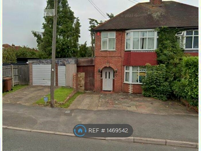 5 Bedroom Semi-Detached House To Rent In Rydes Hill Road, Guildford, GU2