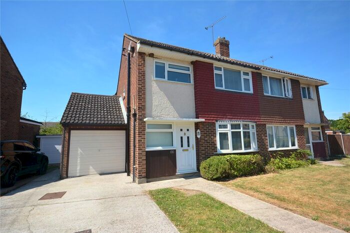3 Bedroom Semi-Detached House To Rent In Keene Way, Galleywood, Chelmsford, CM2