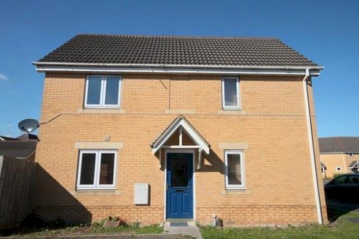 3 Bedroom Terraced House To Rent In Morgan Close, Luton, LU4