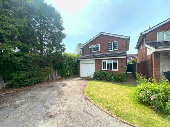 4 Bedroom Detached House To Rent In Manor Gardens, Stechford, B33