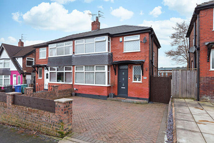 Detached House For Sale In Heywood Road, Prestwich, Manchester, M25