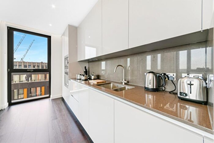 2 Bedroom Apartment To Rent In Madeira Tower, The Residence, Nine Elms, SW11