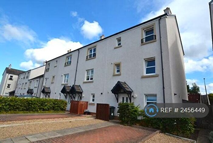 5 Bedroom Terraced House To Rent In Bughtlin Market, Edinburgh, EH12