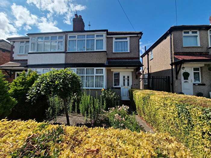 3 Bedroom Semi-Detached House For Sale In Wood End Gardens, Northolt, UB5