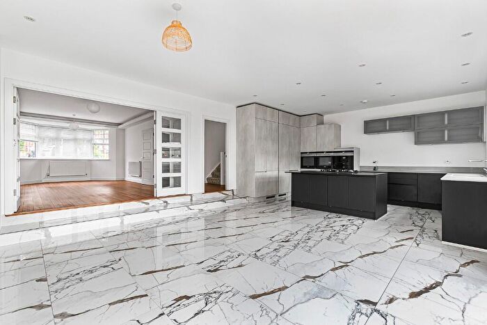 5 Bedroom Semi Detached House For Sale In Abbotsford Gardens, Woodford Green, Essex, IG8