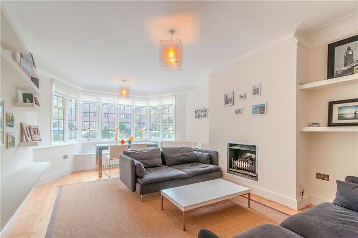 3 Bedroom Flat To Rent In Glenalmond House, Manor Fields, Putney, London, SW15