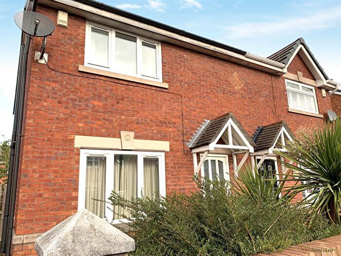 3 Bedroom Semi-Detached House To Rent In Energy Street, Manchester, M40