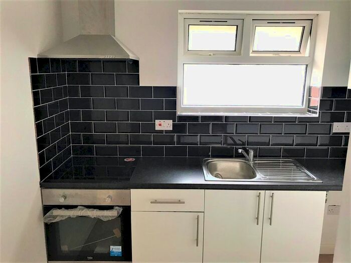 Studio To Rent In Coventry Road, Shirley, Southampton, SO15