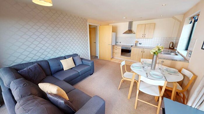 2 Bedroom Apartment For Sale In Madison Square, Liverpool, L1