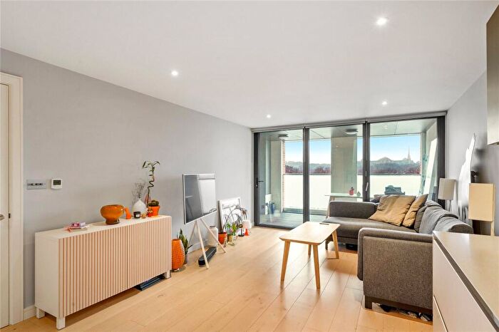 1 Bedroom Flat To Rent In Tottenham Lane, Hornsey Vale, N8