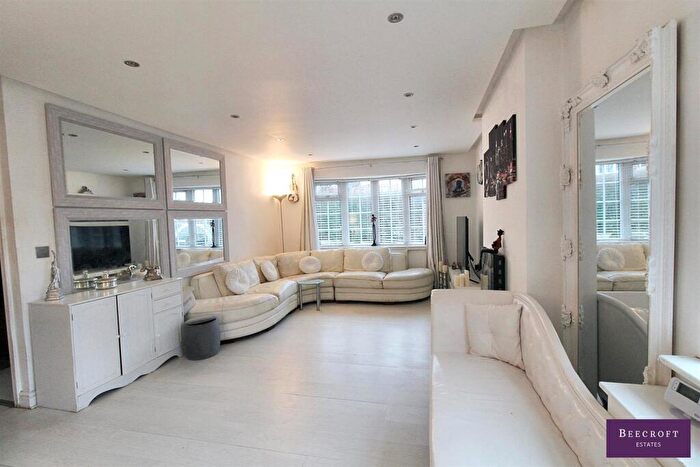 2 Bedroom Detached Bungalow For Sale In Main Street, Rawmarsh, Rotherham, S62