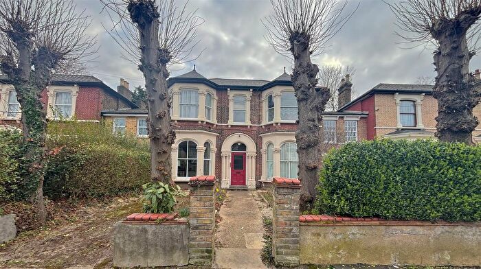 1 Bedroom Flat To Rent In Windsor Road, London, E7