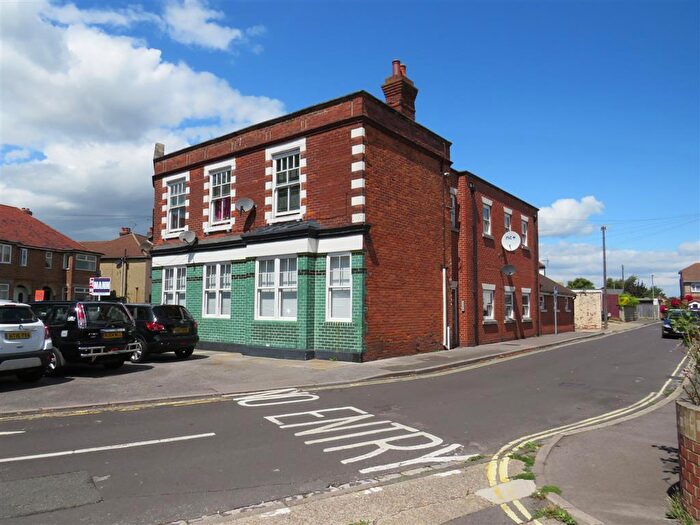 1 Bedroom Flat To Rent In Brockhurst Road, Gosport, PO12