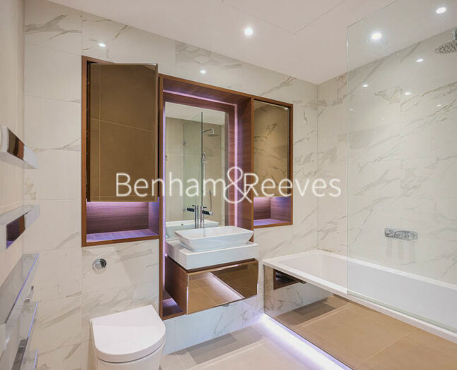 2 Bedroom Apartment To Rent In Neroli House, Piazza Walk, E1