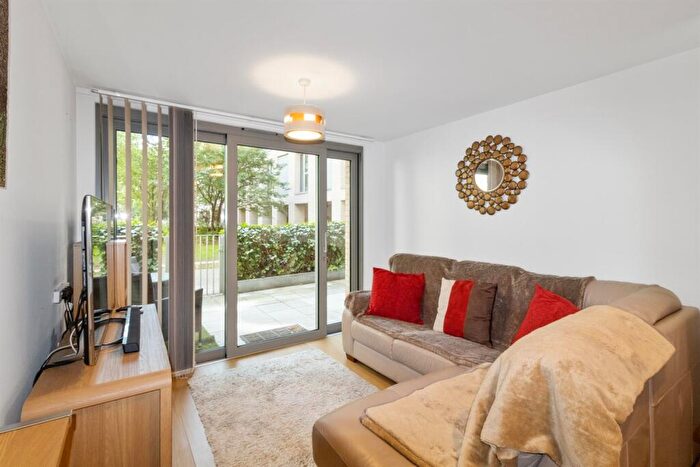 1 Bedroom Flat To Rent In Parkside Court, E16