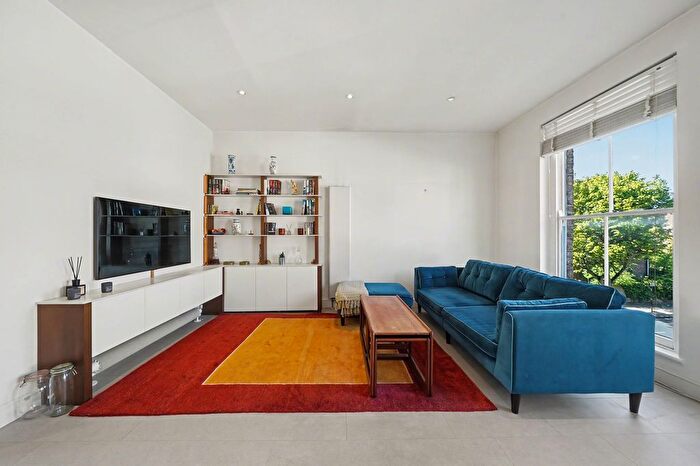 1 Bedroom Flat To Rent In Bartholomew Road, NW5