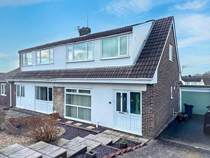3 Bedroom Semi-Detached House For Sale In St Annes Road, Bonnieview, Blackwood, NP12