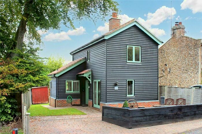 2 Bedroom Detached House For Sale In Mill Street, Middleton, Saxmundham, Suffolk, IP17