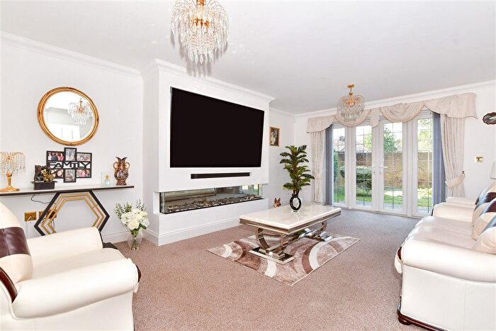 5 Bedroom Detached House For Sale In Ashford Road, Harrietsham, Maidstone, Kent, ME17