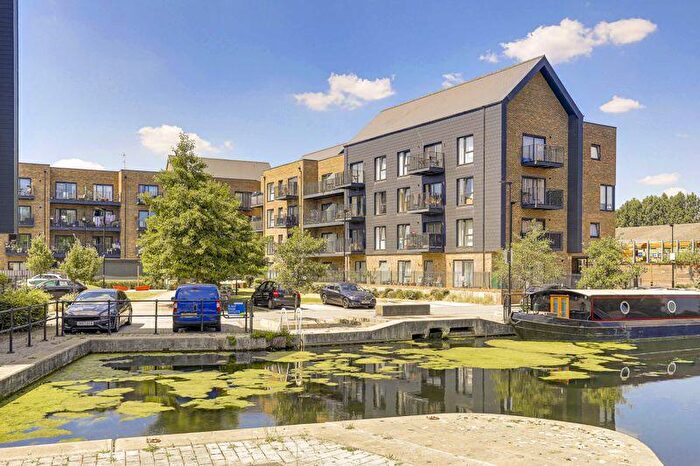 2 Bedroom Apartment For Sale In Hazlemere Marina, Lea Road, Waltham Abbey, EN9