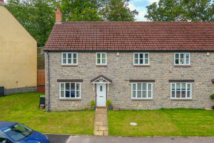 4 Bedroom Semi-Detached House To Rent In Tunnel Road, Beaminster, Dorset, DT8
