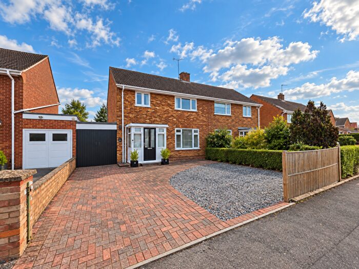 3 Bedroom Semi Detached House For Sale In Rowan Gardens, Brockworth, Gloucester, GL3