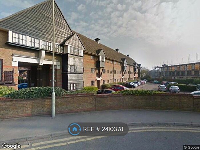 1 Bedroom Flat To Rent In Viaduct Road, Ware, SG12