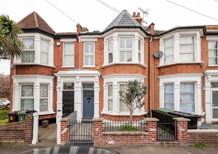 4 Bedroom Terraced House For Sale In Hampton Road, Leytonstone, E11