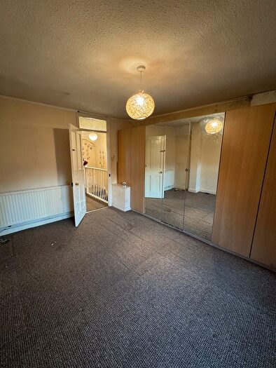 1 Bedroom Cottage To Rent In Off Barkingside High Street, Ilford, IG6