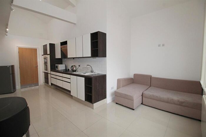 1 Bedroom Apartment To Rent In Back West Crescent, Lytham St Annes, FY8
