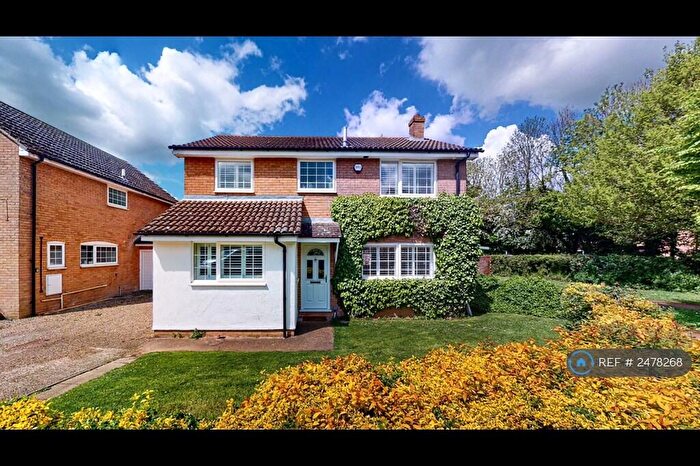 4 Bedroom Detached House To Rent In Seven Acres, Longfield, Kent, DA3