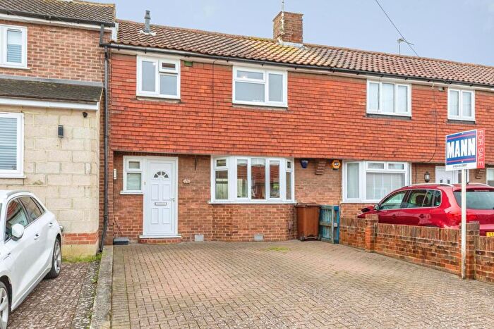 3 Bedroom Terraced House For Sale In Barnaby Terrace, Rochester, Kent, ME1